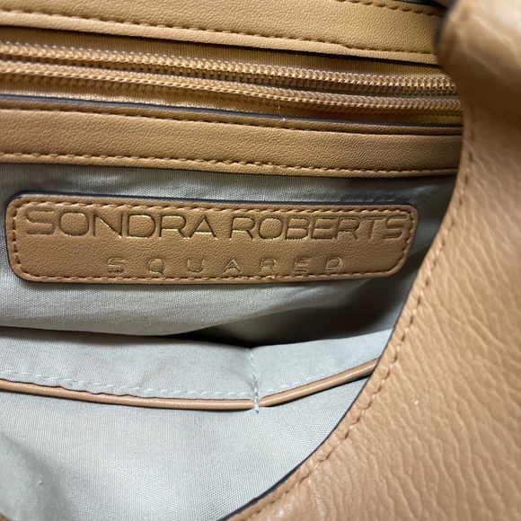 Sondra Roberts SQUARED purse - Picture 3 of 6